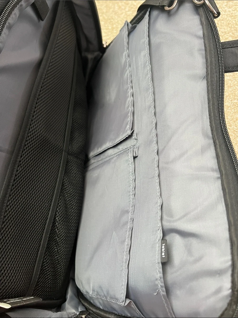 Black Men's Laptop Briefcase with Detachable Shoulder Strap